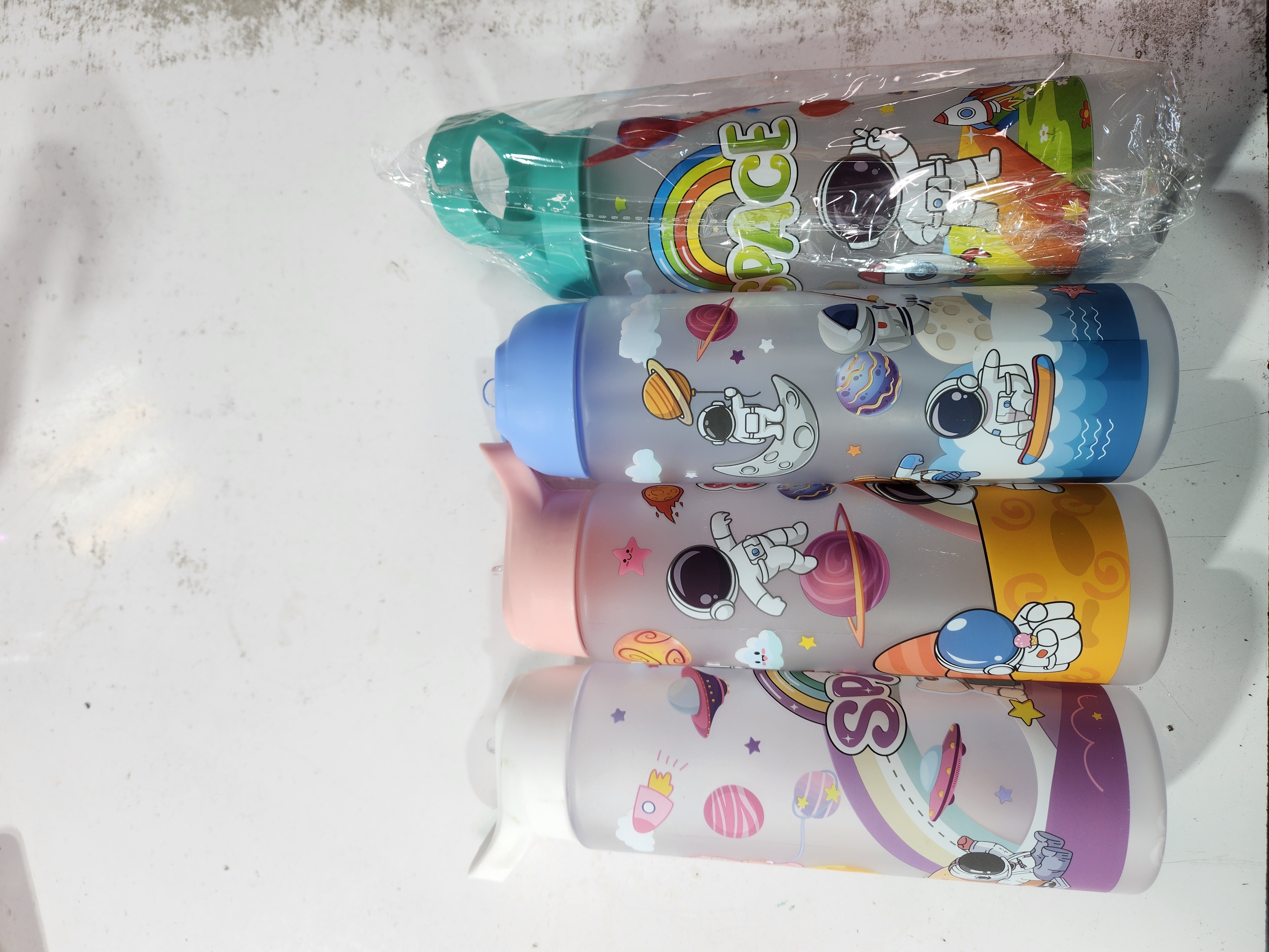 قمقمه آب طرح آدم فضایی 700cc